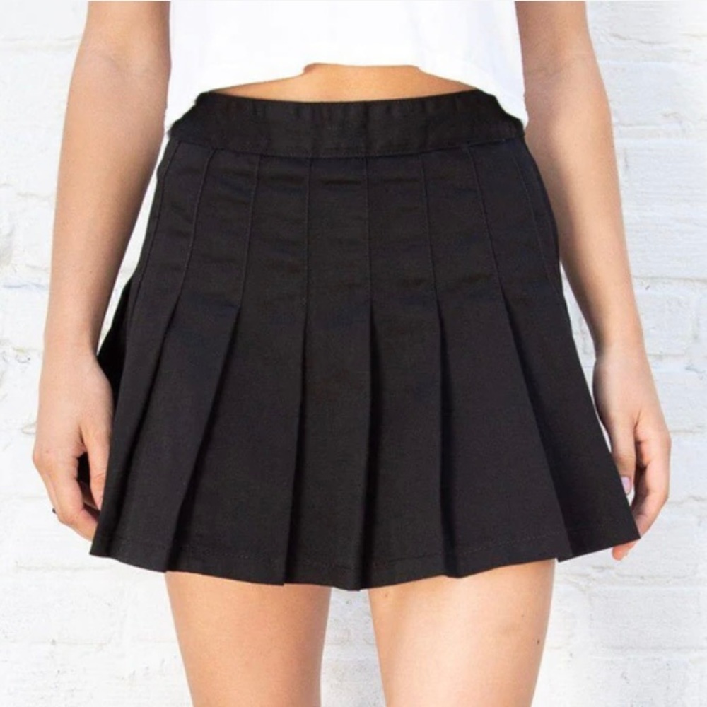 Brandy Melville Dana Skirt Black
